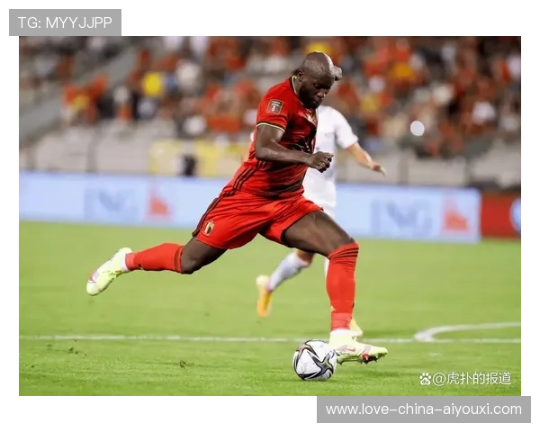 卢卡库停球再发强力射门，比利时前点统治全场