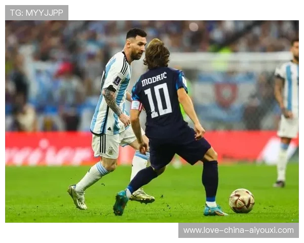 那不勒斯追梅西式推进者：如何塑造新足球梦想